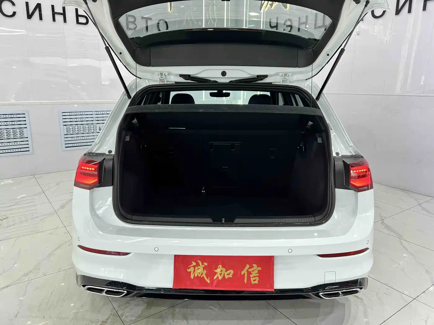 Volkswagen Golf 2023 Facelift 280TSI DSG R-Line Lite фото 17