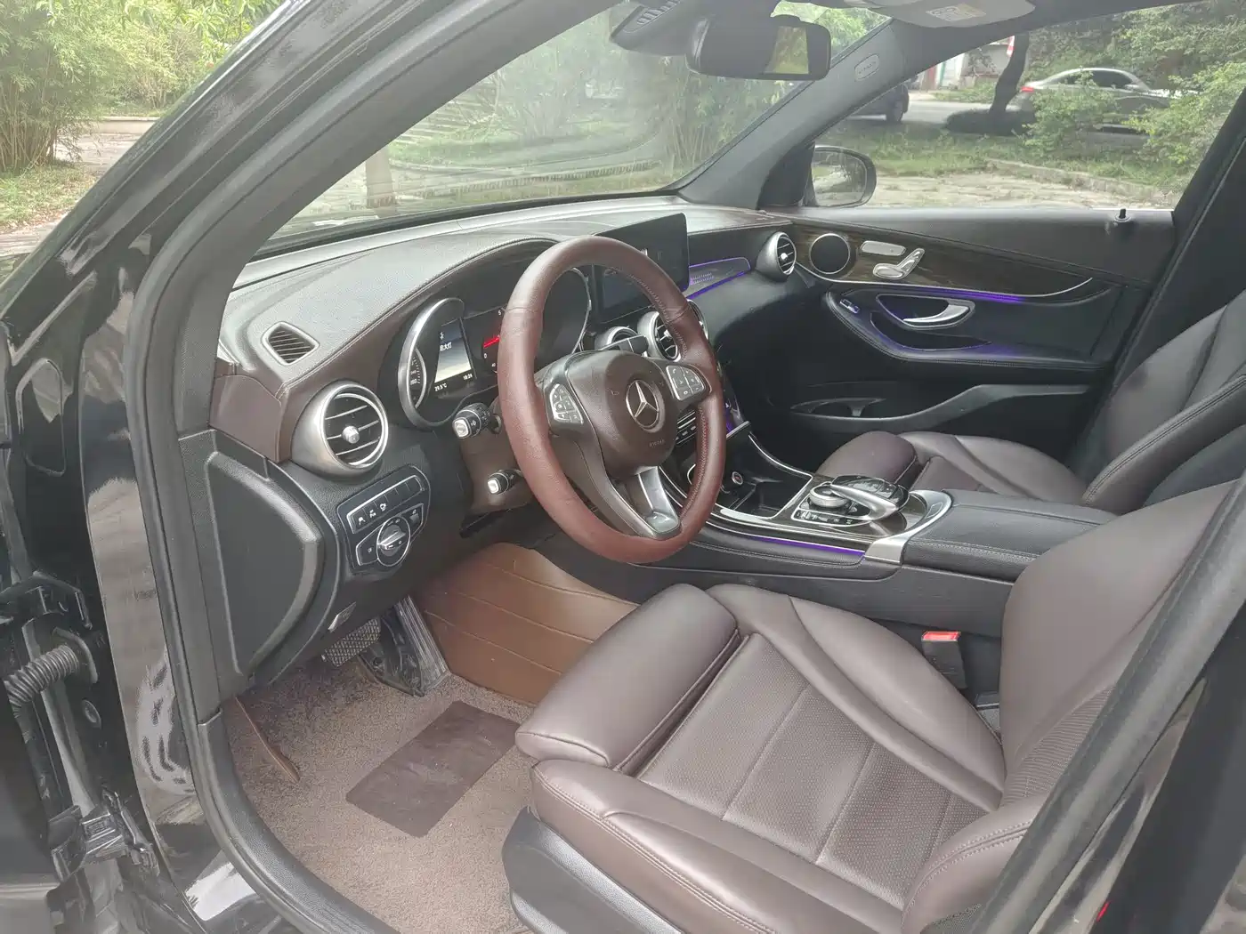 Mercedes-Benz GLC 2018 GLC 260 4MATIC Luxury фото 4