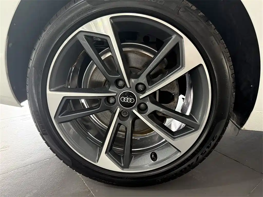 Audi A4L 2022 40 TFSI Fashion Dynamic фото 14