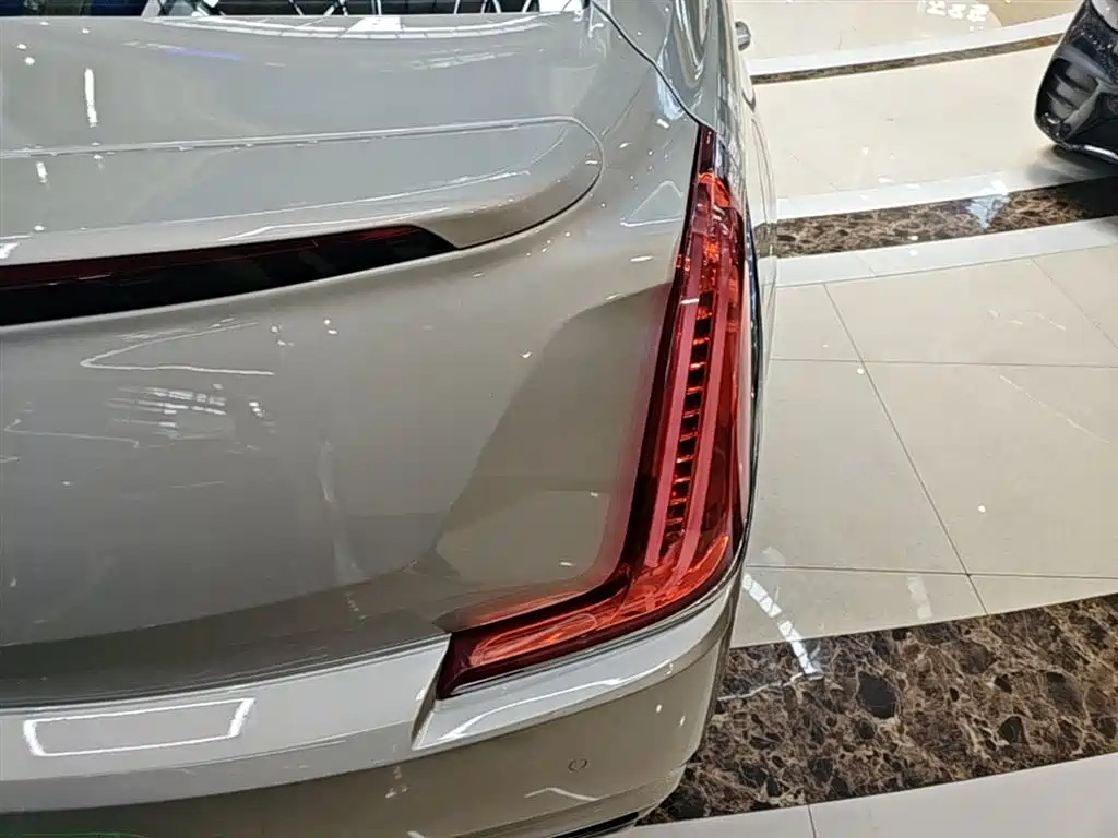 Cadillac XTS 2018 28T Elite фото 8