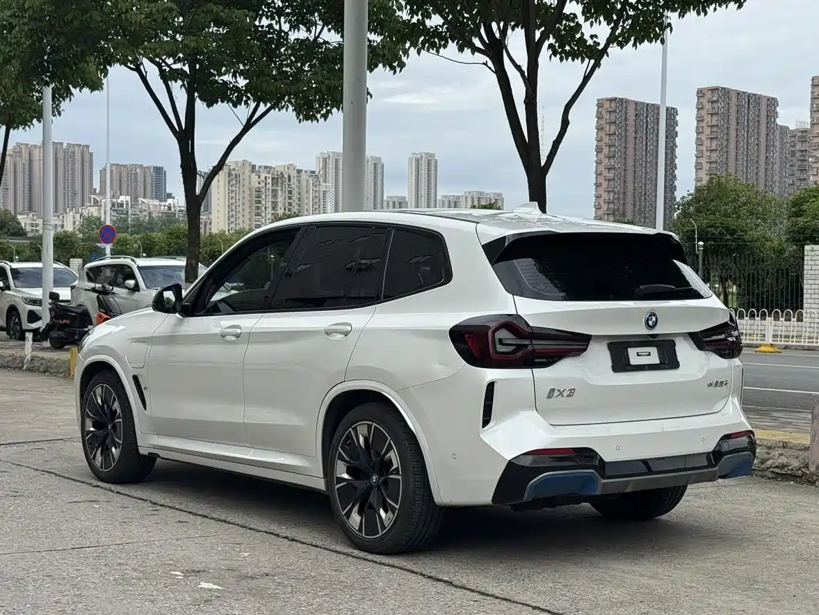 BMW iX3 2022 Innovation Leader фото 7