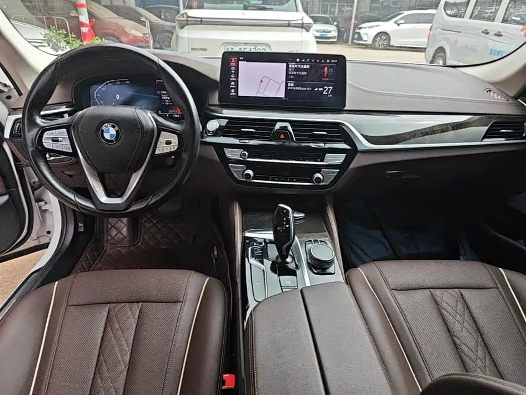BMW 5 Series 2022 525Li Luxury Package фото 10