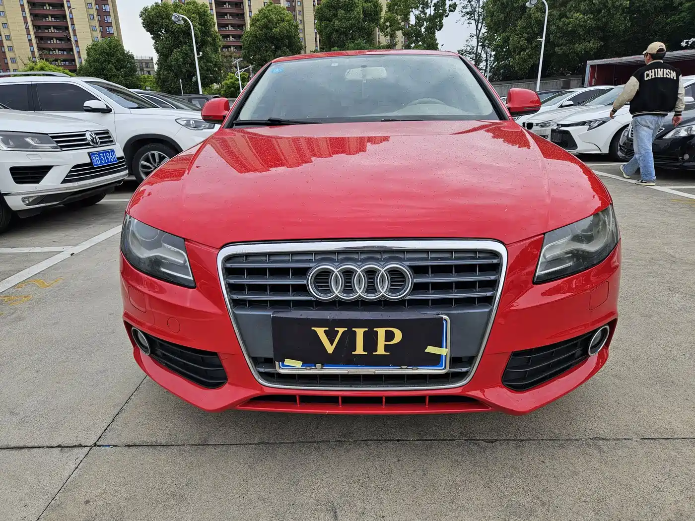 Audi A4L 2010 2.0 TFSI Standard фото 2