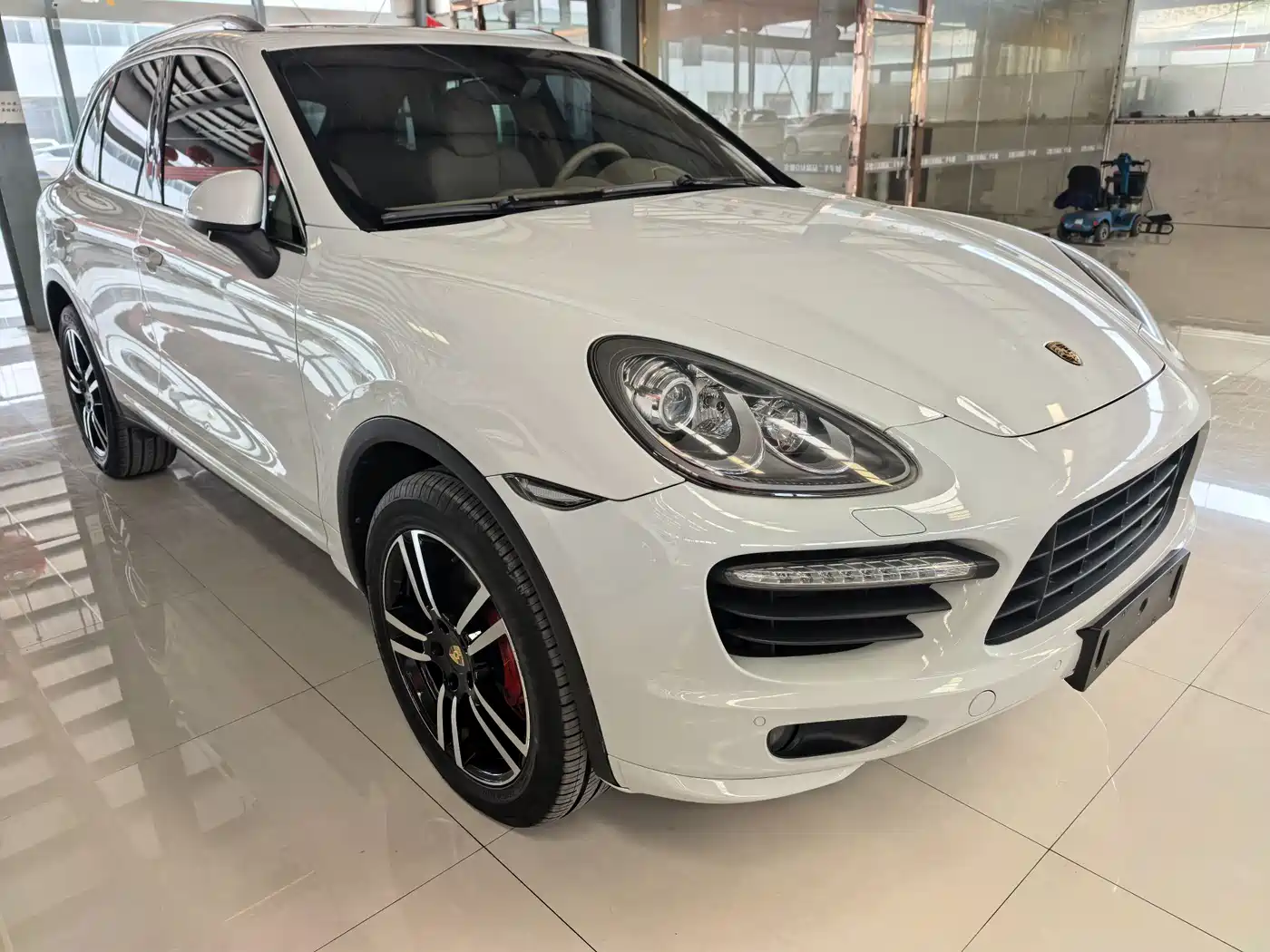 Porsche Cayenne фото 3