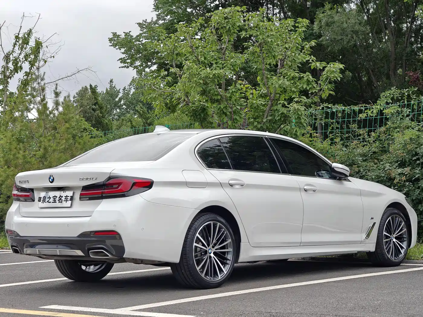 BMW 5 Series 2023 530Li Leading M Sport Package фото 8