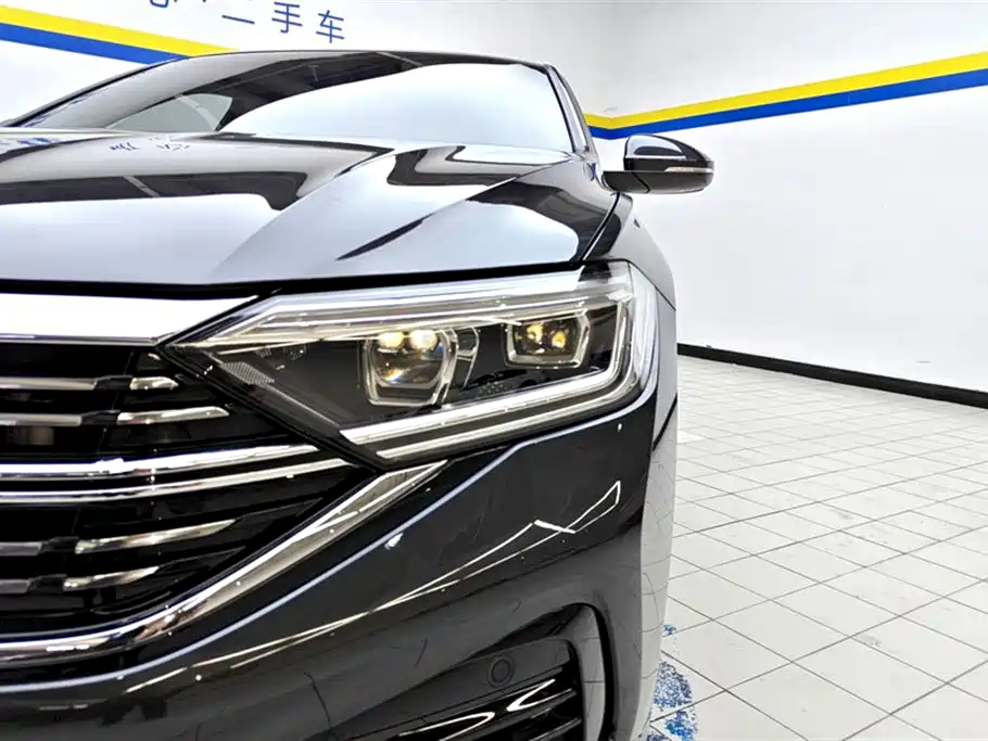 Volkswagen Sagitar 2023 300TSI DSG Surpassing Edition фото 5