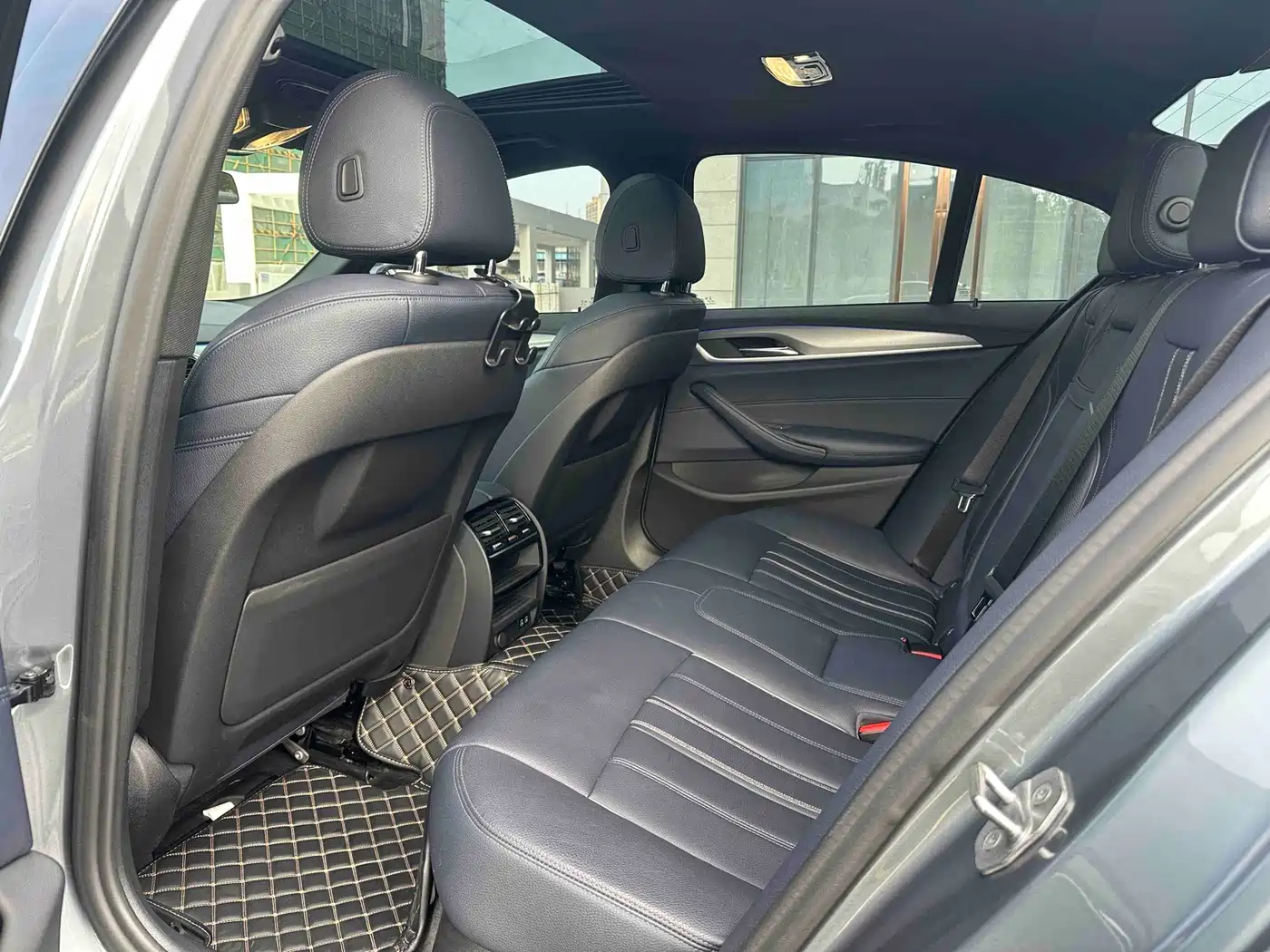 BMW 5 Series (Import) 2020 Model 525i M Sport Package фото 5