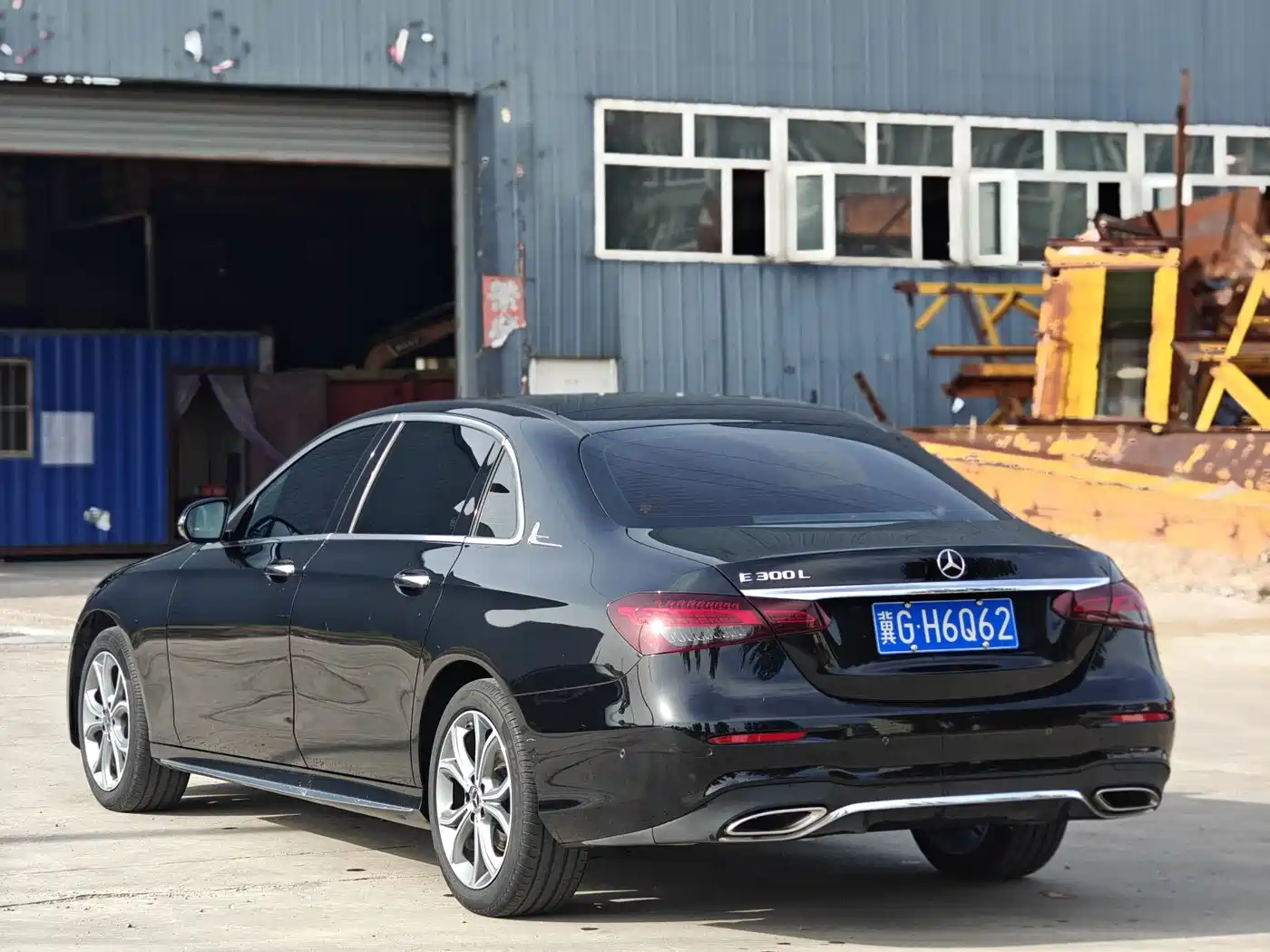 MERCEDES-BENZ E-CLASS