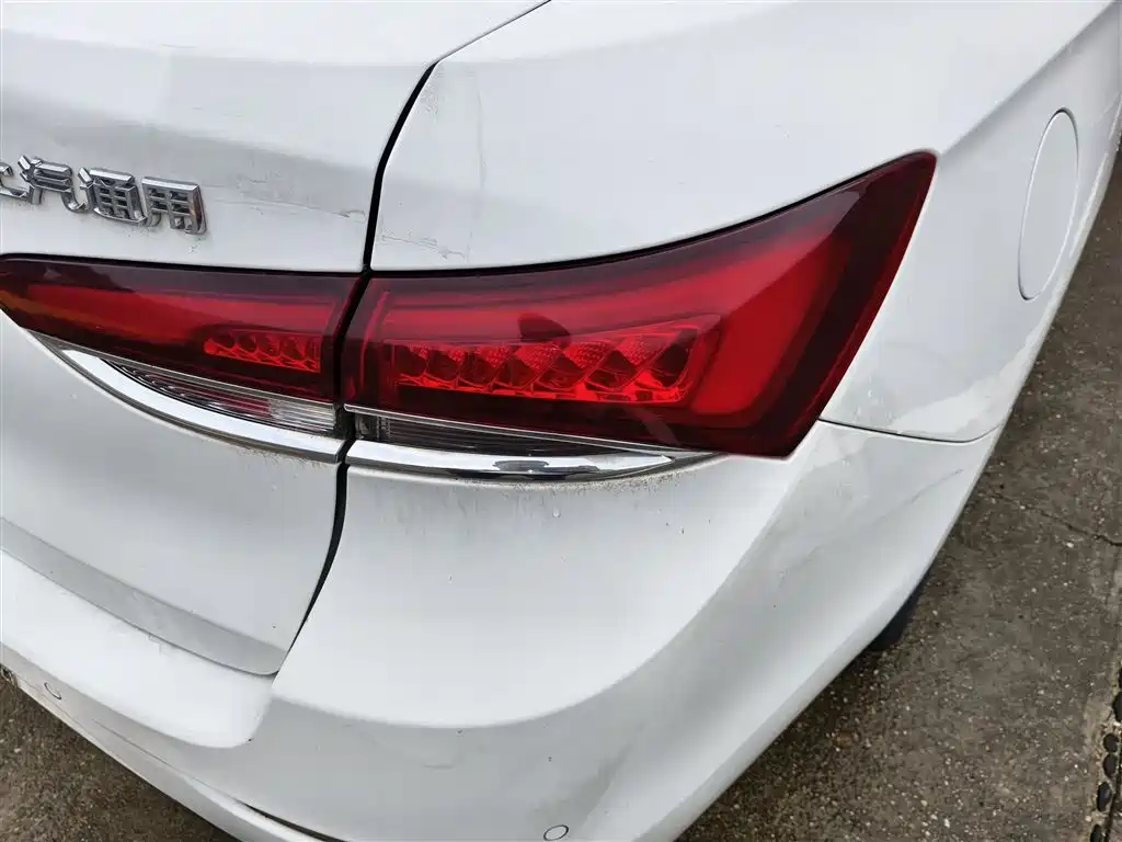 Buick Excelle 2018 15T Dual Clutch Elite (China V) фото 8