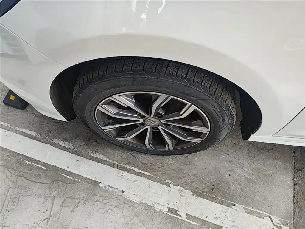 BYD Song MAX 2019 1.5T Auto Smart Connected Sunroof 7-seater China VI фото 23