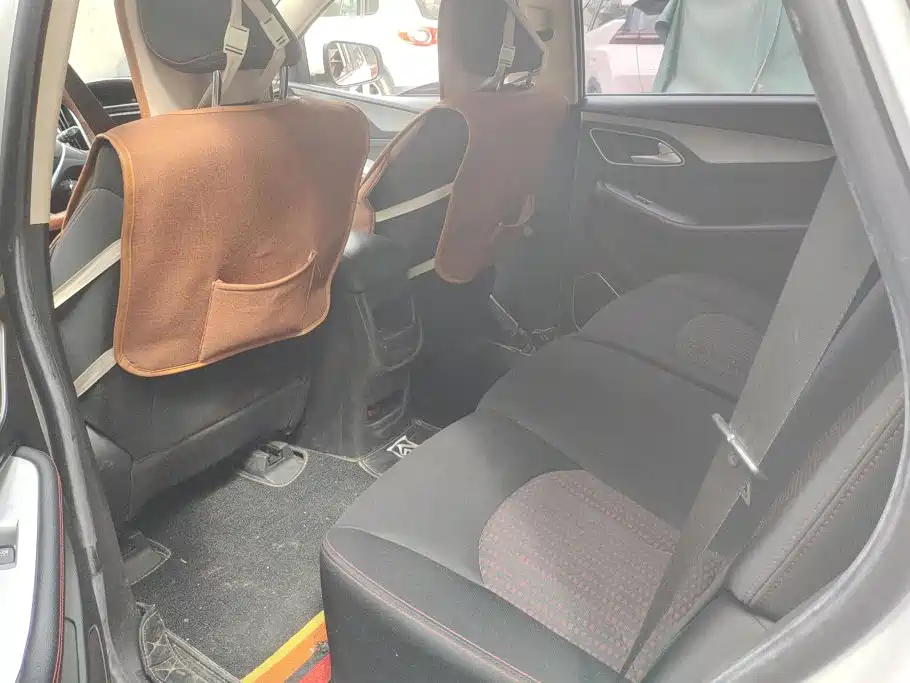Baojun 560 2015 2015 1.8L Manual Comfort