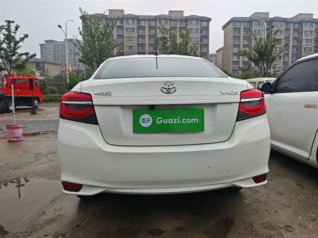 Toyota Vios 2022 1.5L 20th Anniversary Edition фото 6