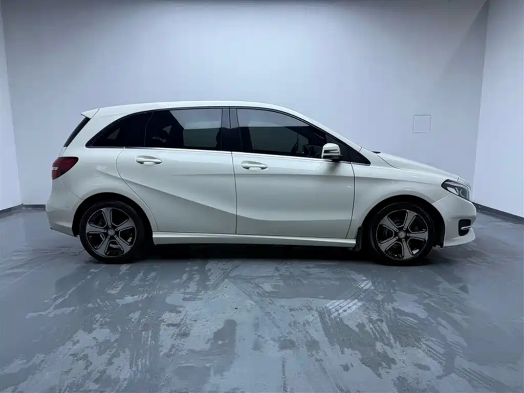Mercedes-Benz B-Class 2015 B 200 Style фото 10
