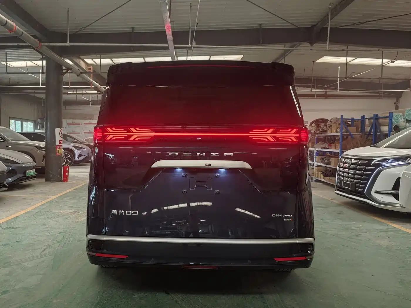 Denza D9 2025 Model DM-i Smart Drive Edition 1020 AWD Flagship фото 14
