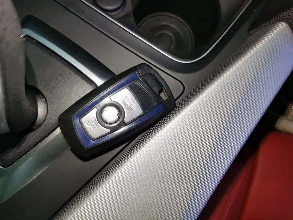 BMW 3 Series GT 2016 320i Design Package фото 9