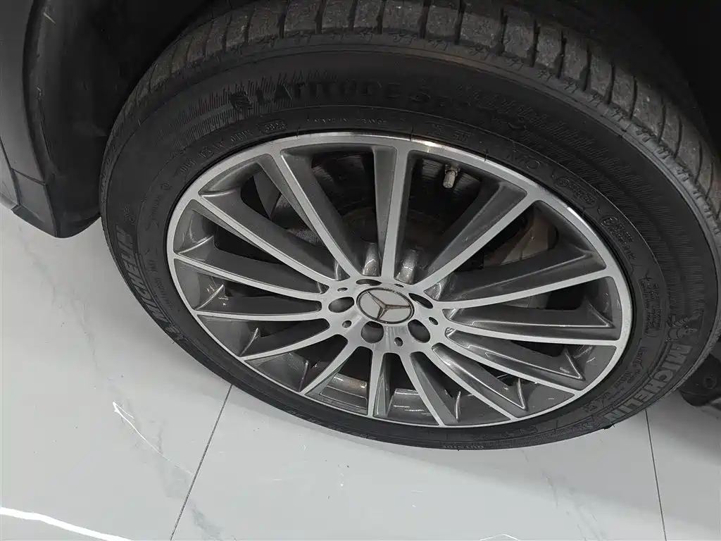 Mercedes-Benz GLC AMG 2017 AMG GLC 43 4MATIC фото 25