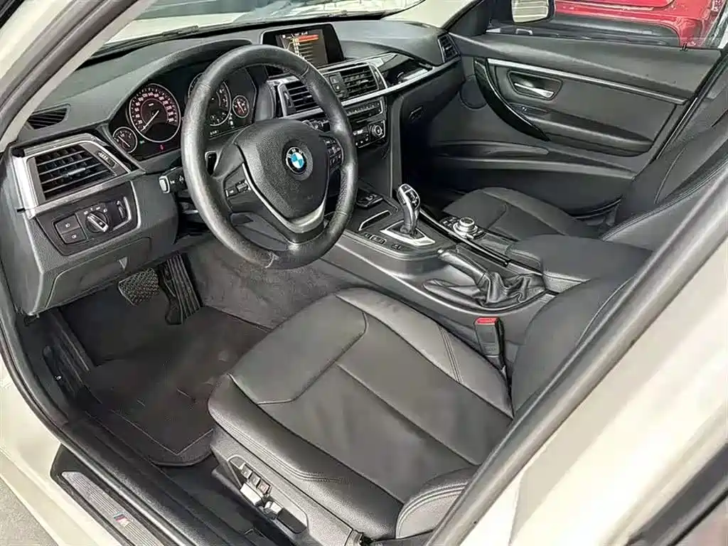 BMW 3 Series 2017 320Li M Sport фото 4