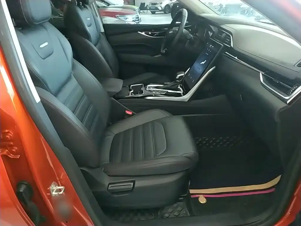 SAIC Maxus Maxus D60 2021 2019 Model 1.5T Auto Comfort Edition 7-Seater