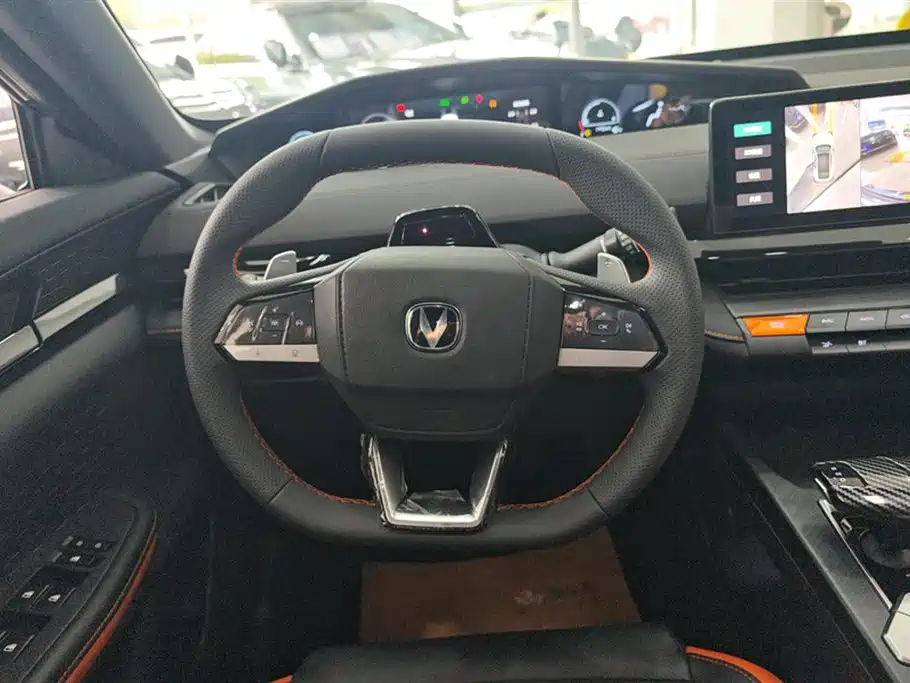 CHANGAN UNI-V