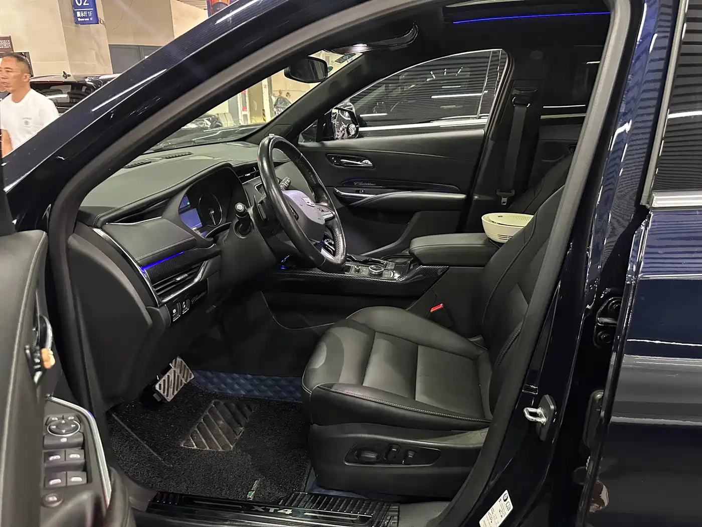 Cadillac XT4 2020 28T FWD Leading Trim фото 3