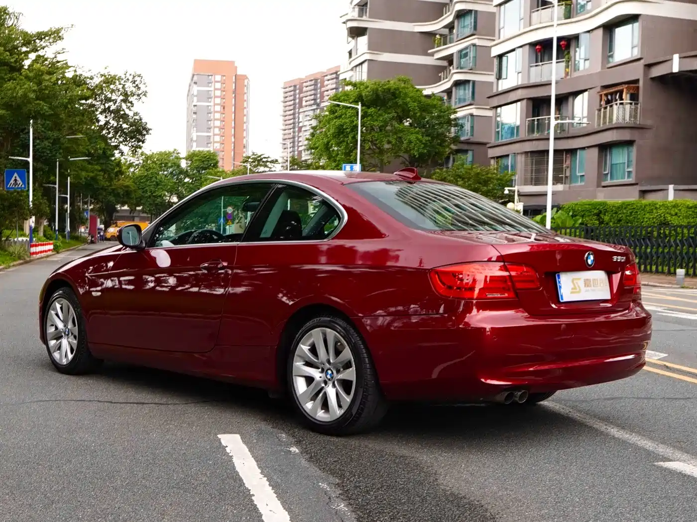 BMW 3 Series (Import) 2013 2011 330i Coupe