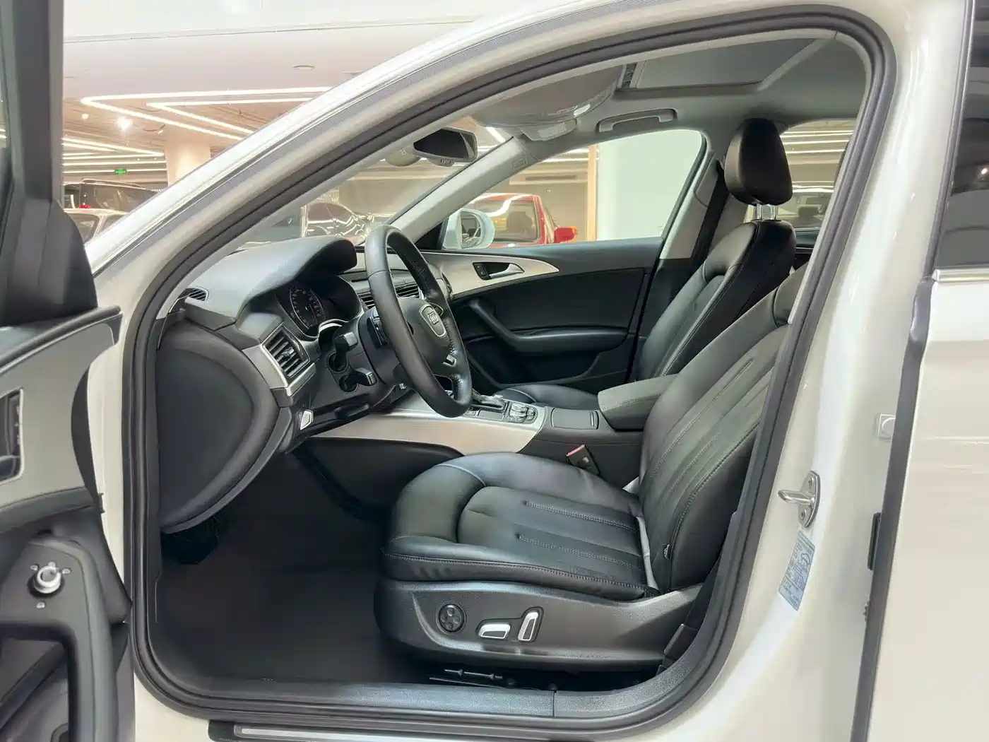 Audi A6L 2016 30 FSI Technology фото 4
