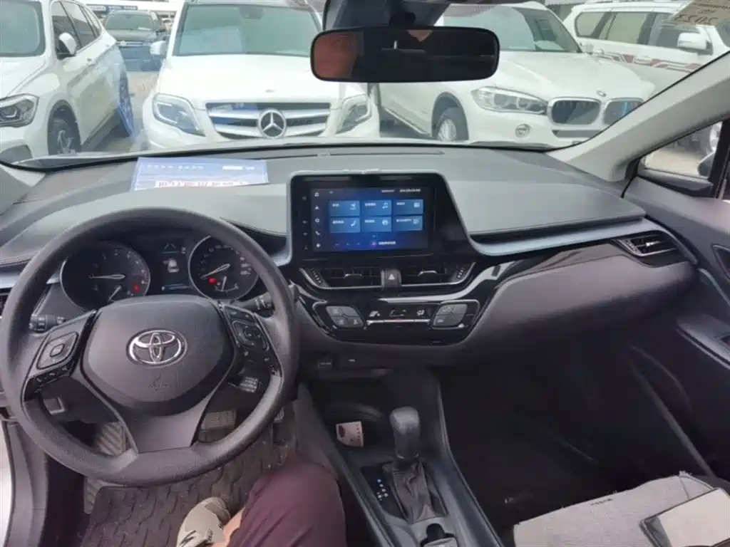 Toyota IZOA 2021 2.0L Yichi Edition фото 10