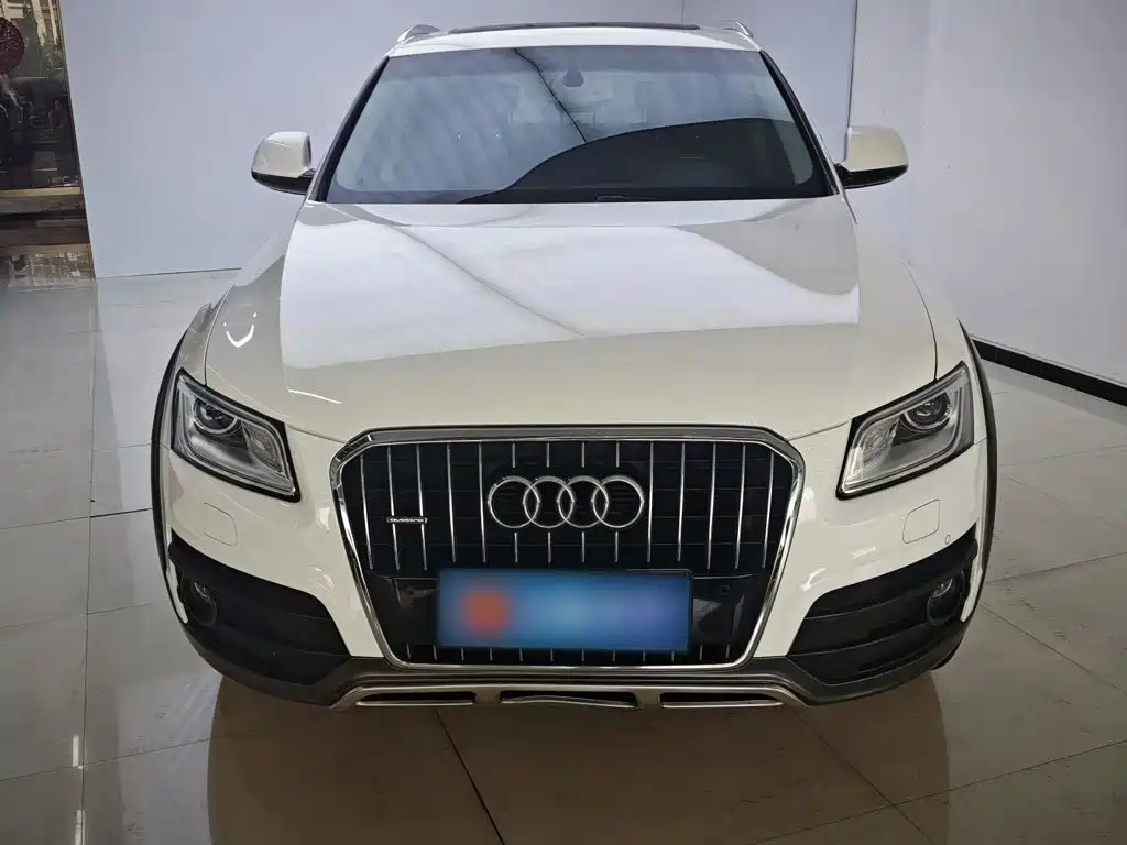 Audi Q5 2018 2017 Plus 40 TFSI Technology