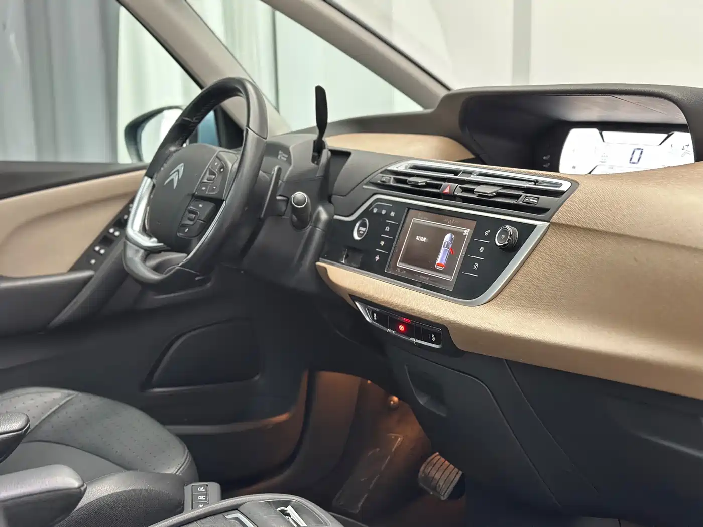 Citroën C4 Picasso 2015 Grand 1.6T Luxury 7-seater фото 43