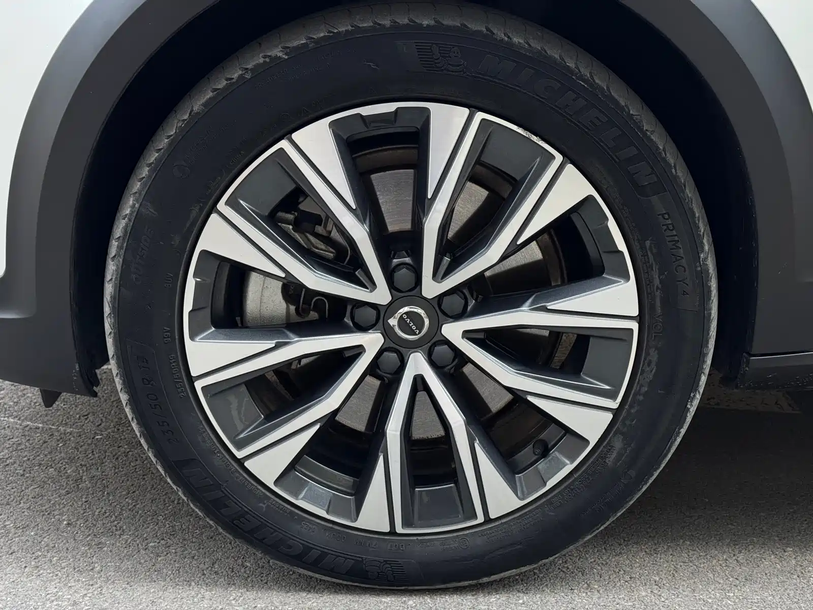 Photo 25 - Volvo V90