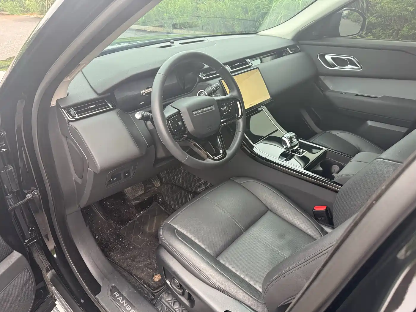 Land Rover Range Rover Velar 2024 S фото 9