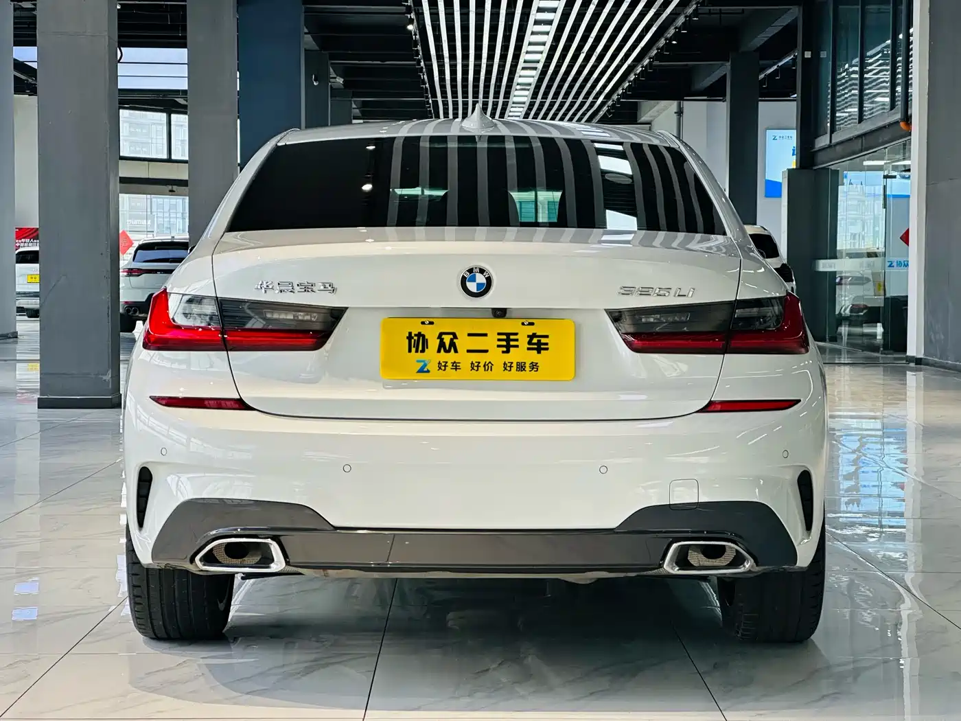 BMW 3 Series 2021 325Li M Sport Package фото 4