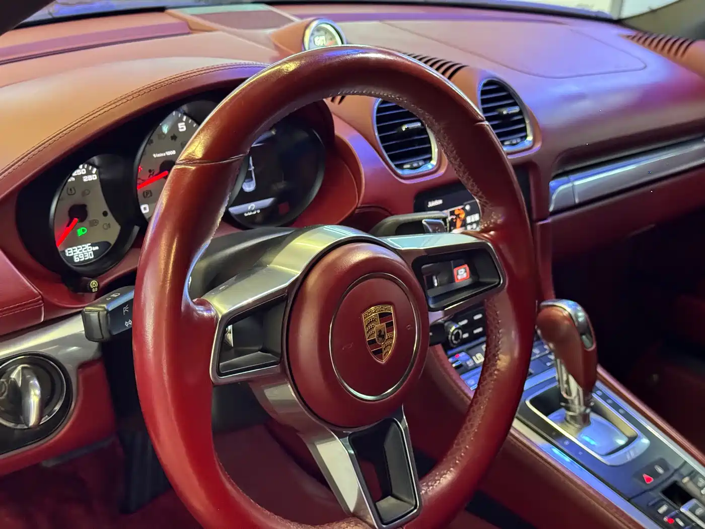 Porsche 718 2018 Boxster 2.0T фото 11