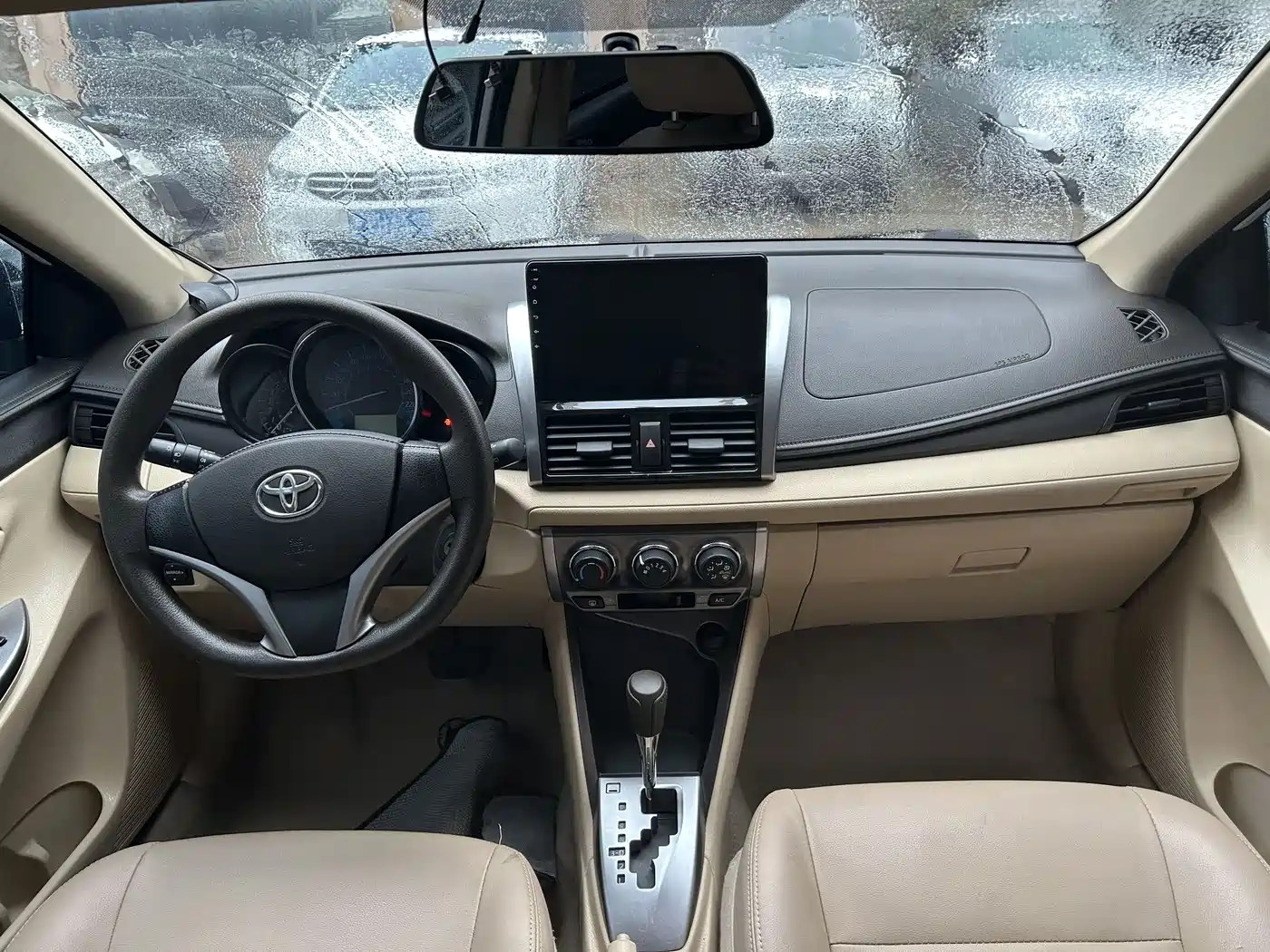 Toyota YARiS L Zhi Xuan 2014 1.5G Automatic Dynamic Edition фото 4