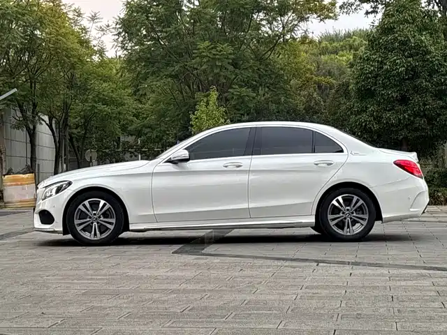 Mercedes-Benz C-Class 2018 C 200 L Sport Edition — фото 4