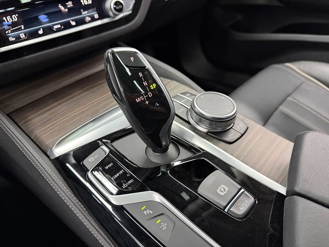 BMW 6 Series GT 2019 630i Luxury Design Package фото 16