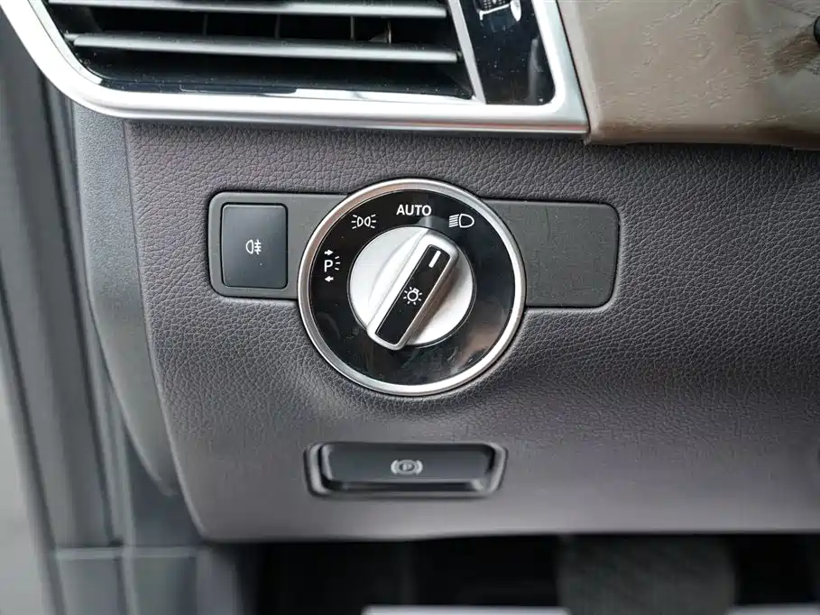 Mercedes-Benz GLS 2017 GLS 500 4MATIC фото 15