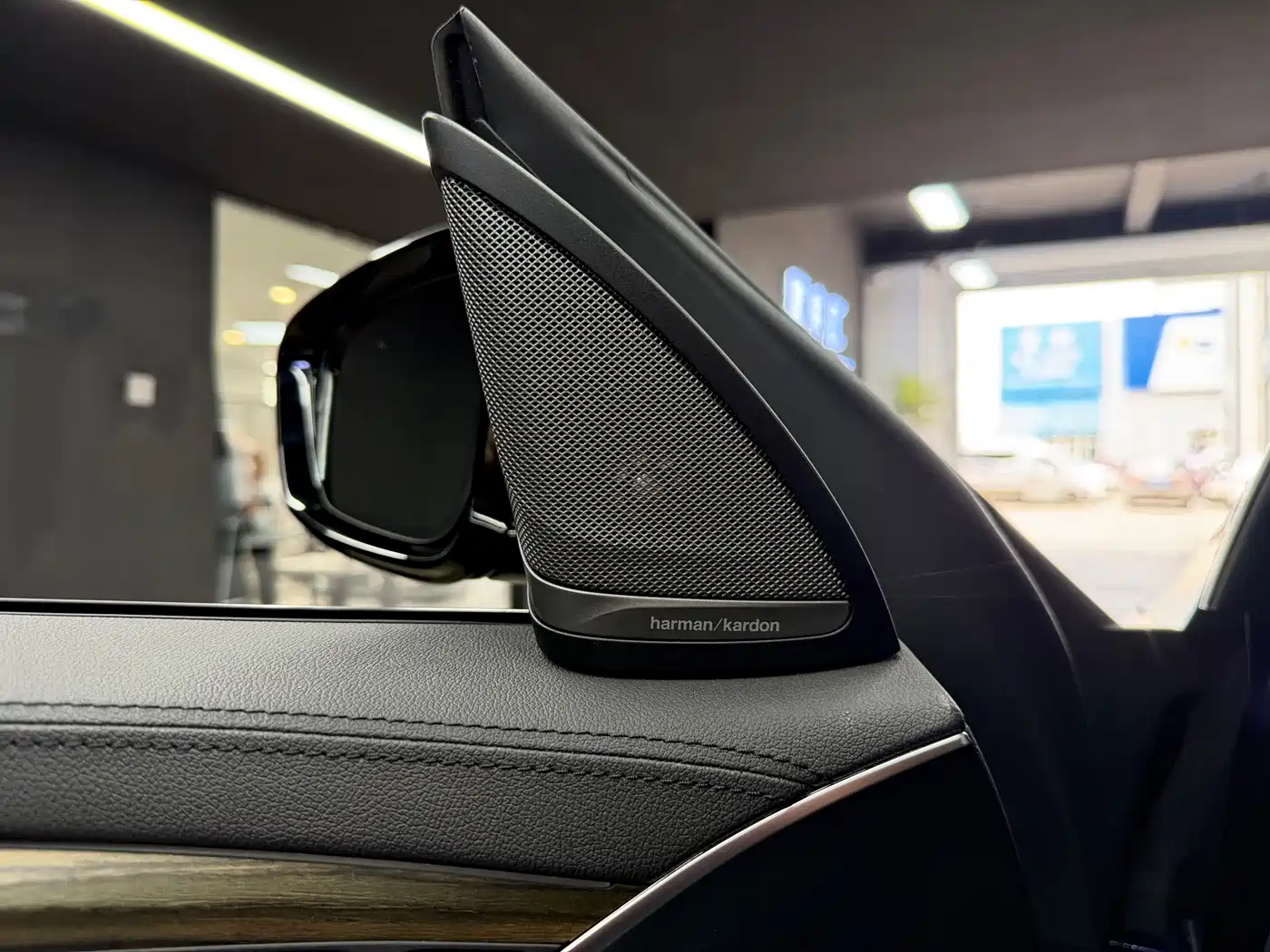 BMW 6 Series GT 2019 630i Luxury Design Package фото 19