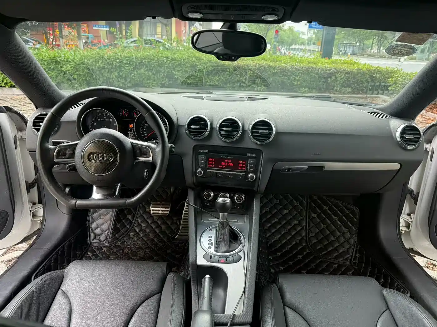 Audi TT 2014 TT Coupe 45 TFSI quattro Premium фото 8
