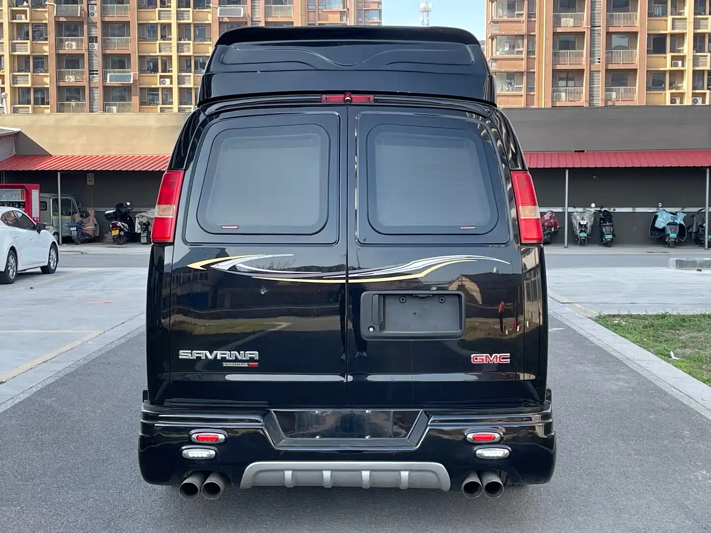 GMC Savana 2014 5.3L G2500S AWD Leader Class фото 5