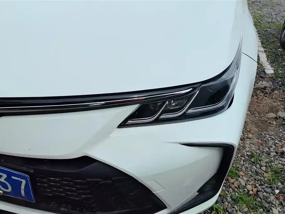 Toyota Corolla 2023 1.8L Smart Hybrid Dual Engine Pioneer Edition фото 5