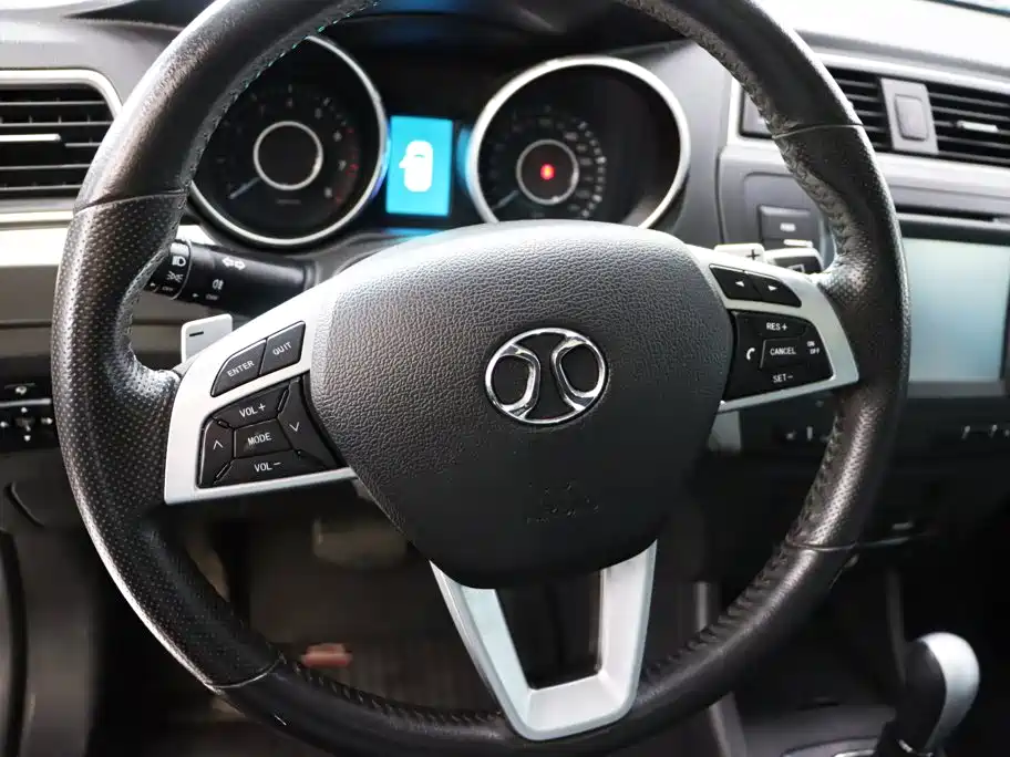 BAIC Senova X65 2015 2015 2.0T Automatic Elite