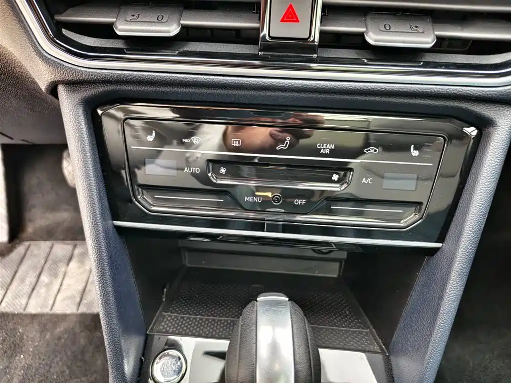 Volkswagen Tharu 2024 300TSI 2WD Moon Premium Edition фото 10