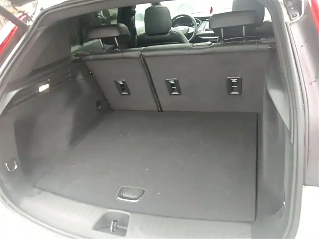 Cadillac XT4 2021 28T FWD Technology Edition фото 19