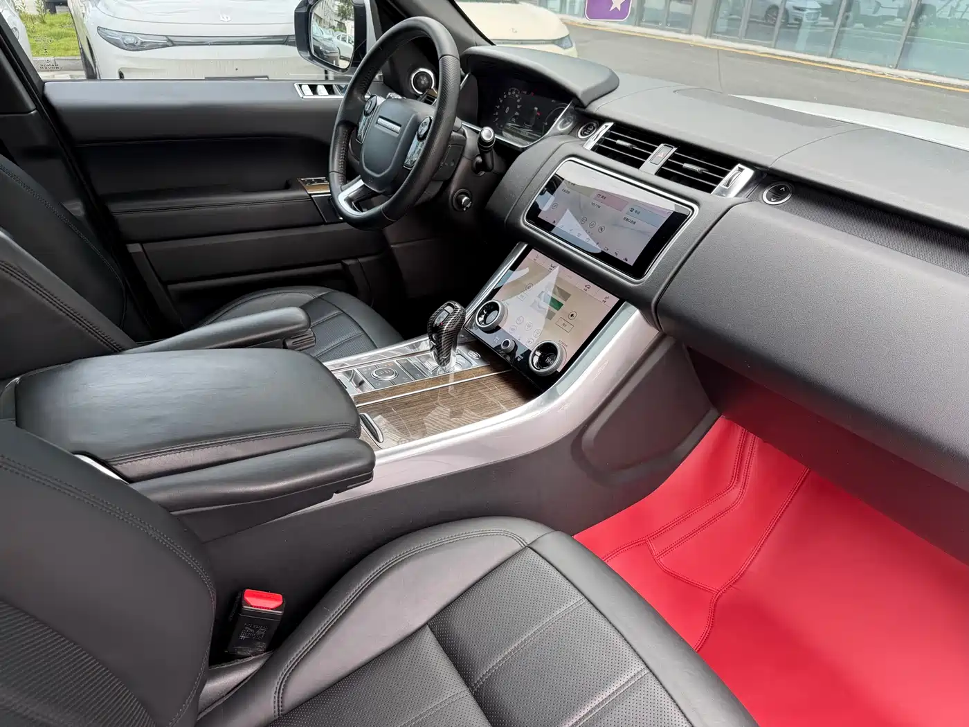 Land Rover Range Rover Sport PHEV 2018 Model P400e фото 13