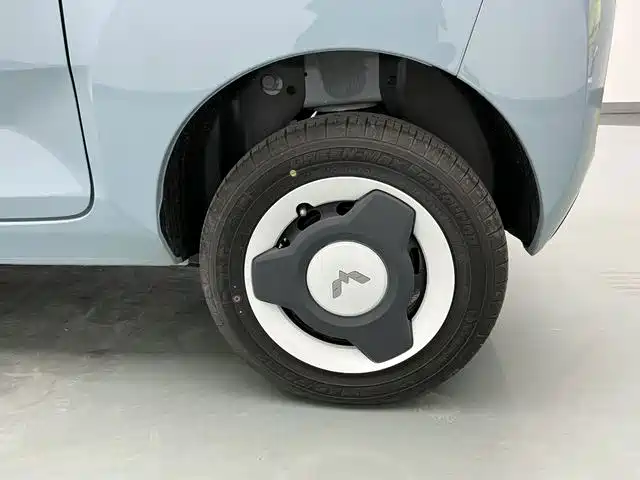WULING AUTOMOBILE HONGGUANG MINIEV
