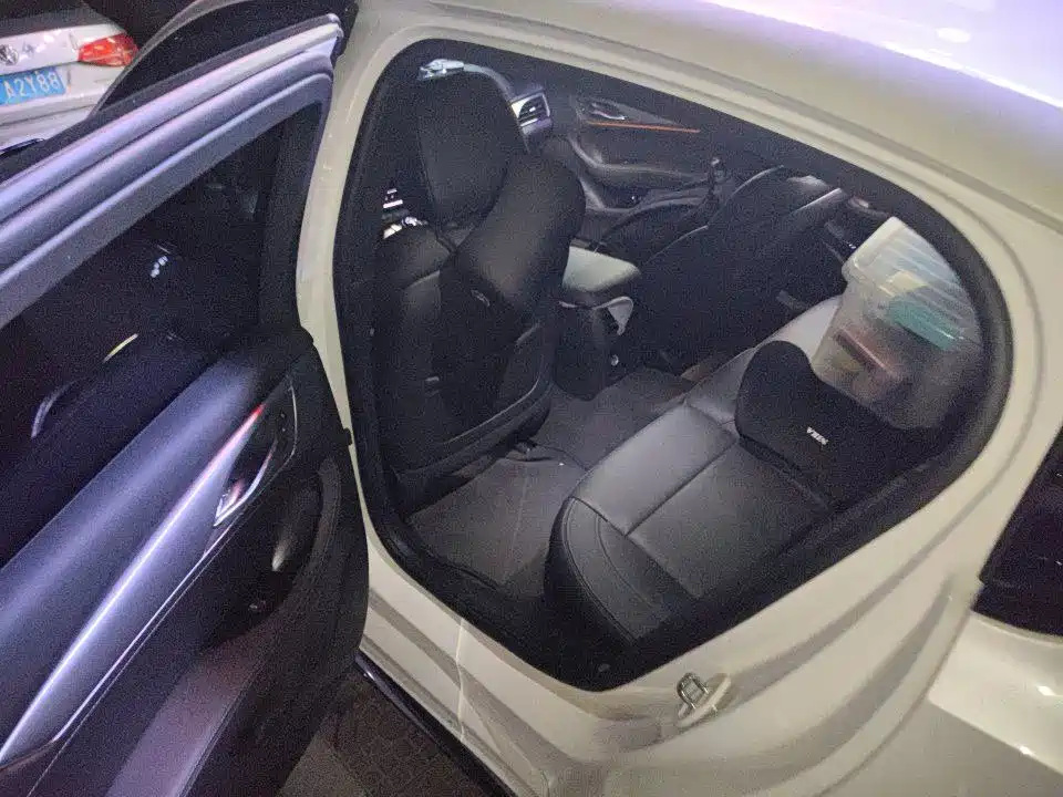 Cadillac CT5, миниатюра 8
