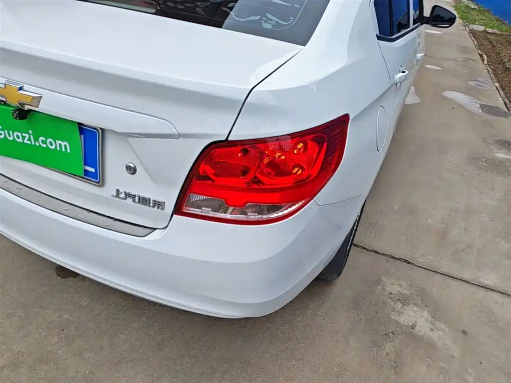 Chevrolet Sail 2018 Sail 3 1.3L Manual Comfort Sunroof фото 8