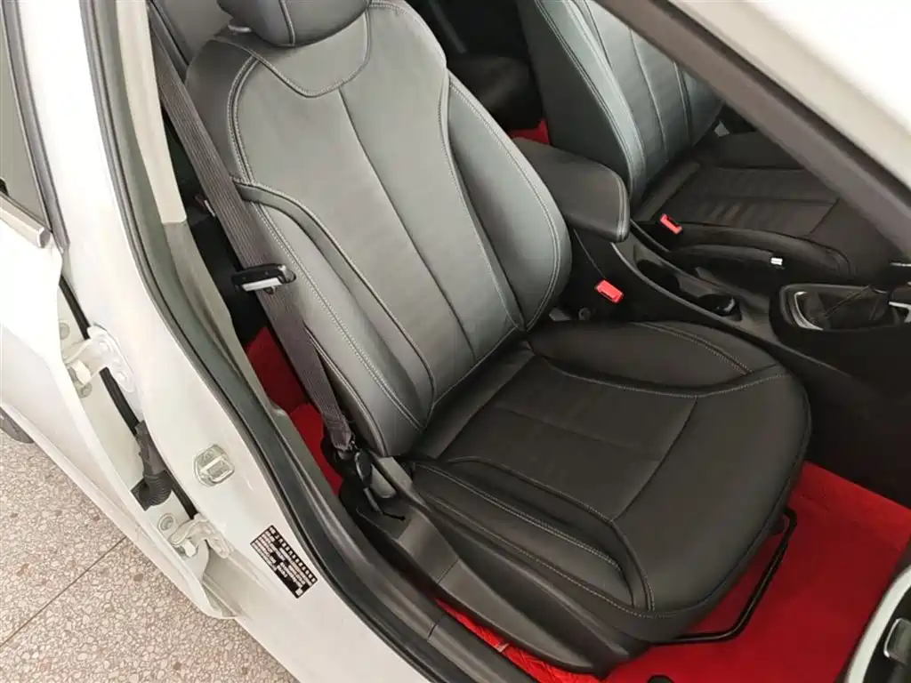 Buick Excelle 2019 18T Auto Connected Elite China VI фото 20