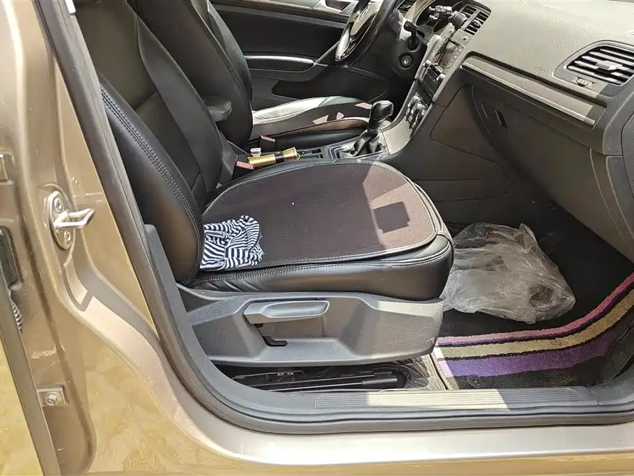 Volkswagen Golf 2016 230TSI Automatic Comfort фото 8